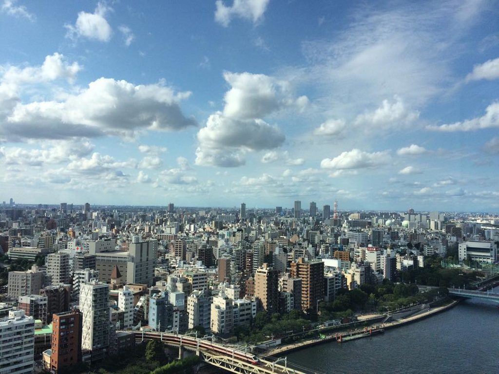 @Japan Travel: Beer and a view of Tokyo at the Asahi Beer Sky Room on the 22nd floor
・
・
Photo…