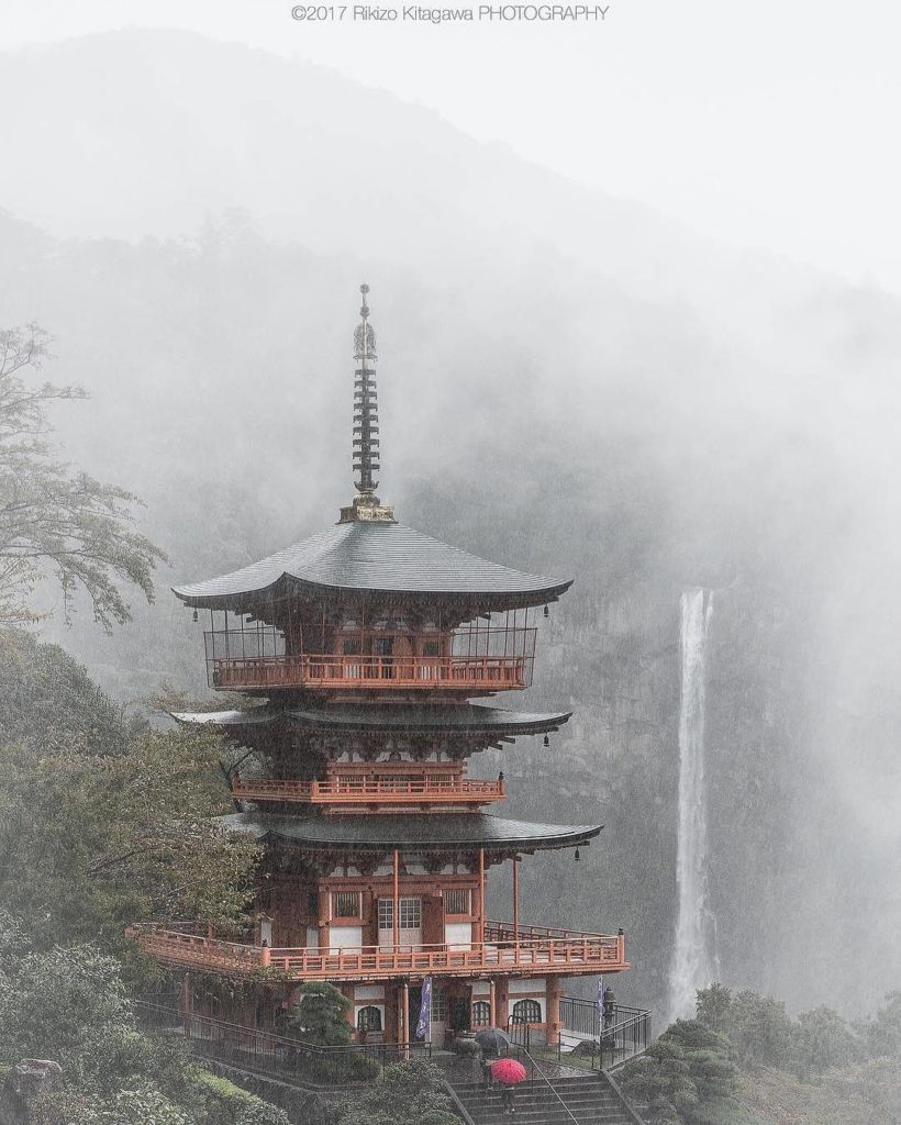 @Visit Japan: Location: Nachi Waterfall, Wakayama
Photo by @r_floweroasis
. 
We introduce you …