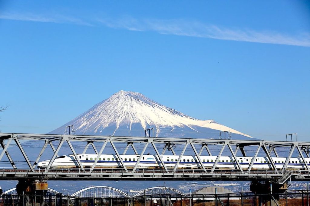 @Visit Japan: If traveling by Shinkansen (bullet train) from Tokyo to Kyoto or Osaka, be sure …