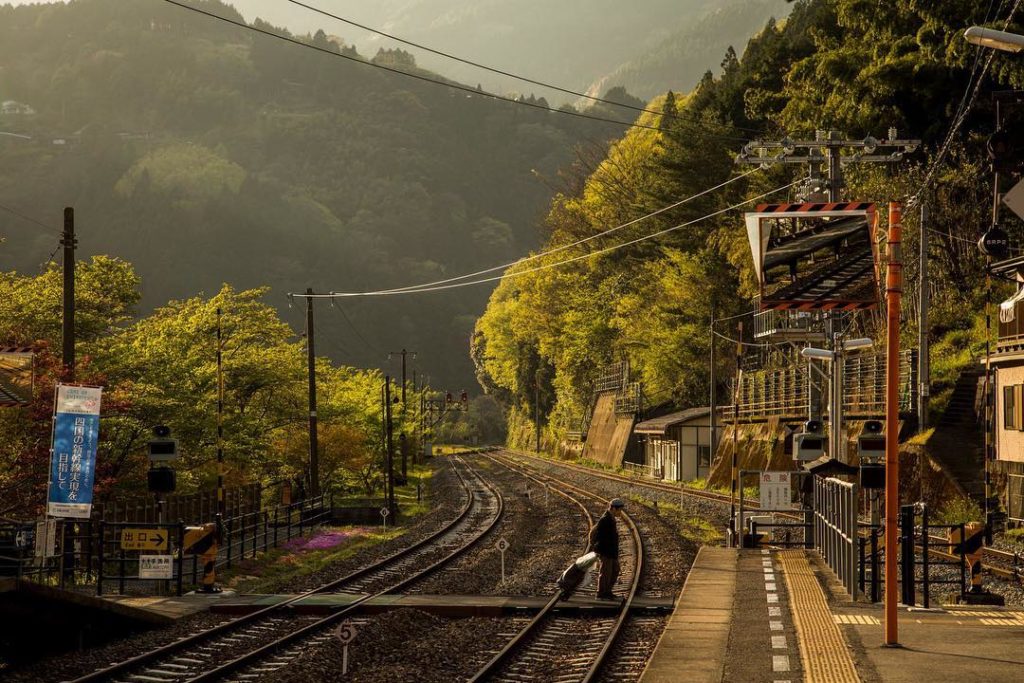 @Japan Travel: “Golden hour in the #IyaValley can’t get better than this. I spent a tiring day …