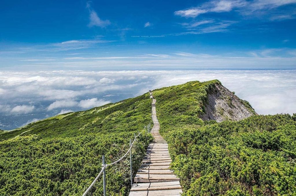 @Visit Japan: The magnificent Mt. Daisen, the highest peak in the Chugoku Mountain Range, has …