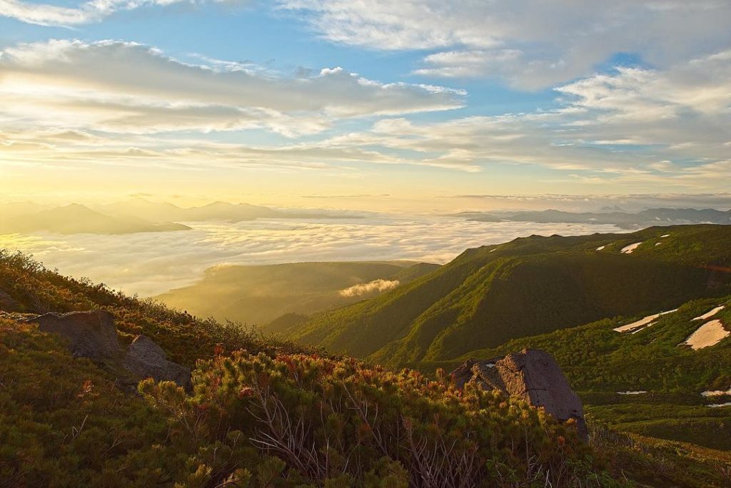 @Japan Travel: Good morning from the Kurodake mountain hut in Daisetsuzan National Park! If you…