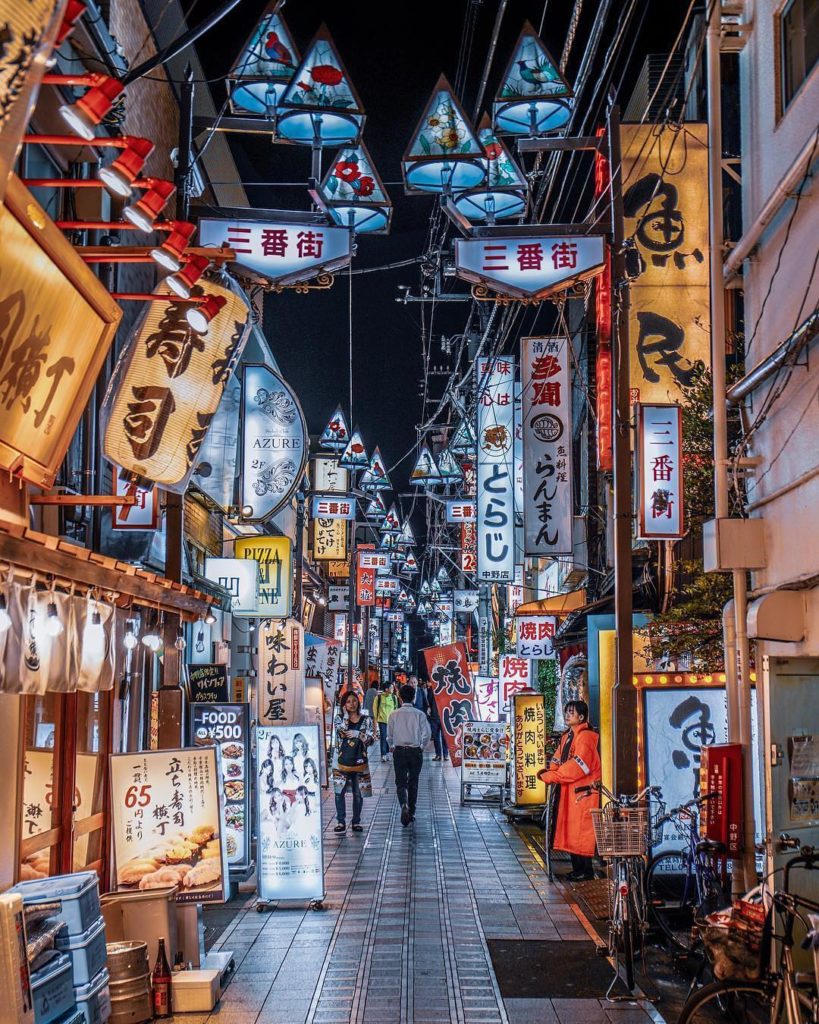 @Japan Travel: Head into the alleys of Tokyo to see neon signs popping like these! If you want …