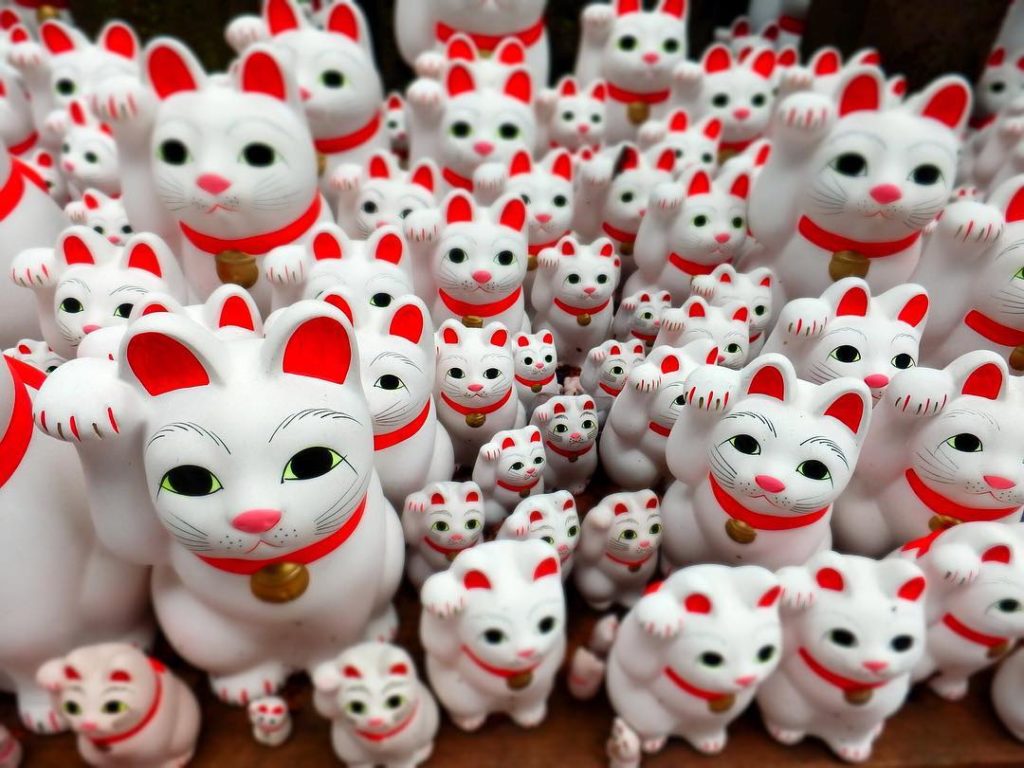 @The Japan Times: “Maneki neko” (beckoning cat) ornaments are seen at Gotokuji Temple in Tokyo’s S…