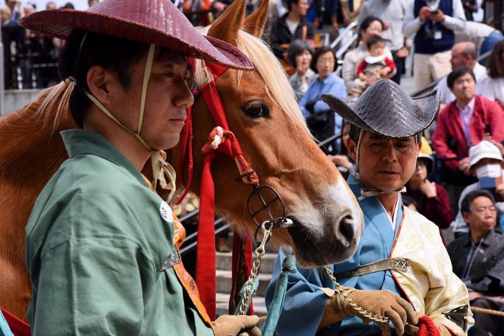 @The Japan Times: Archers prepare for Asakusa Yabusame, a horseback archery display, held annually…