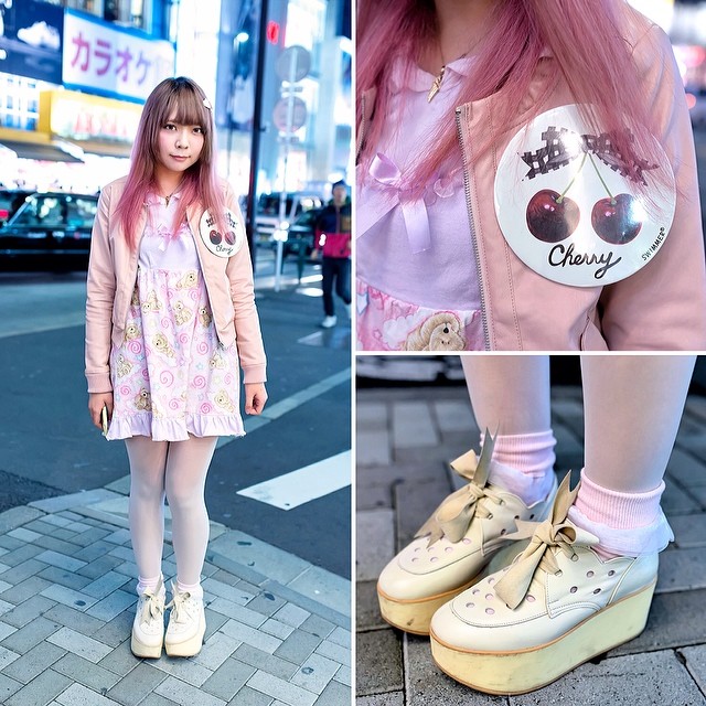 Tokyo Fashion Pastel Loving Harajuku Girl With Pink Tipped Hair