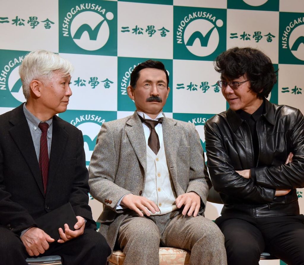 @The Japan Times: Fusanosuke Natsume (left), grandson of literary giant Natsume Soseki, and Hirosh…