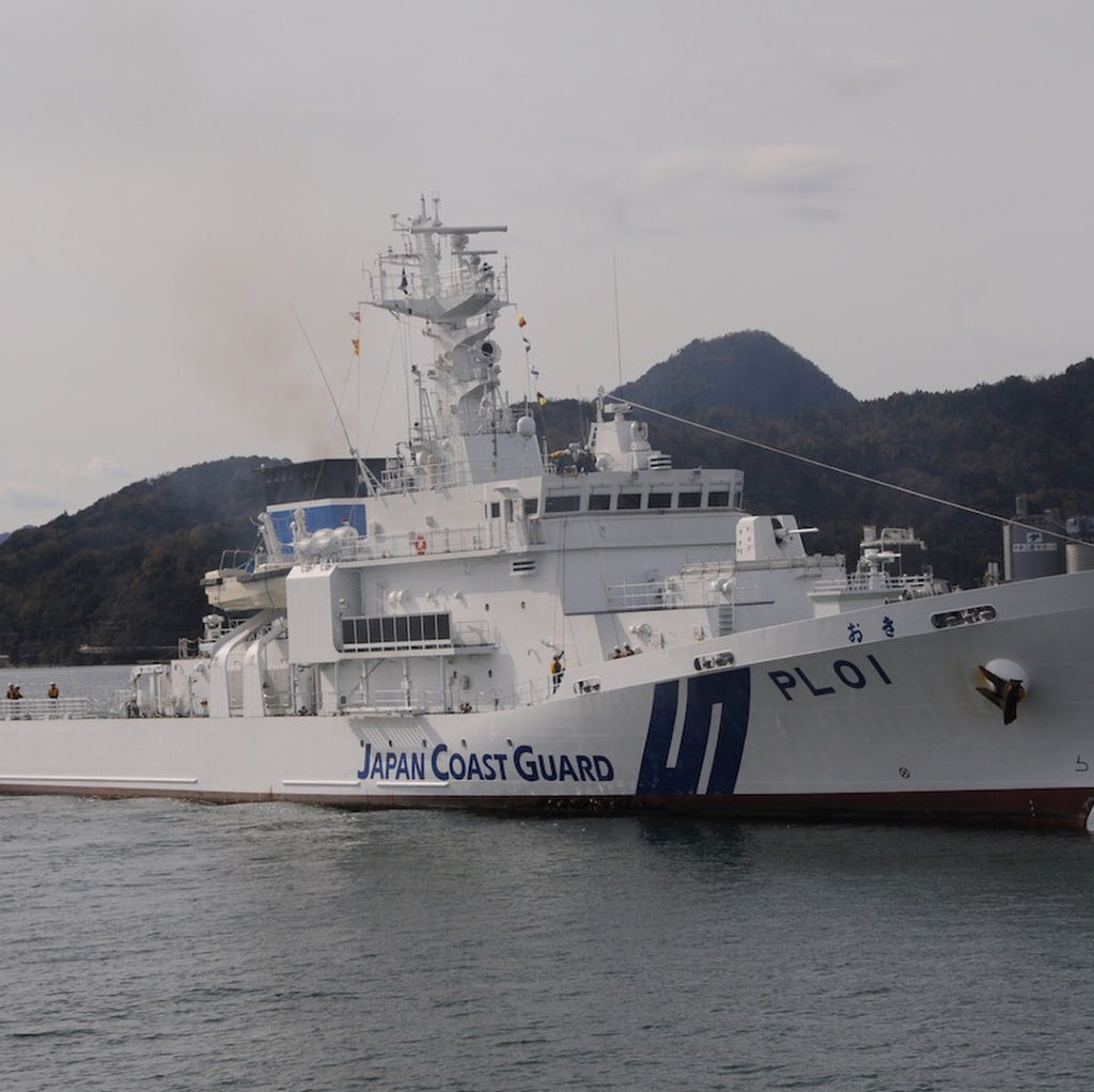 @The Japan Times: On one chilly day in late November, hundreds of people lined up to board the aut…