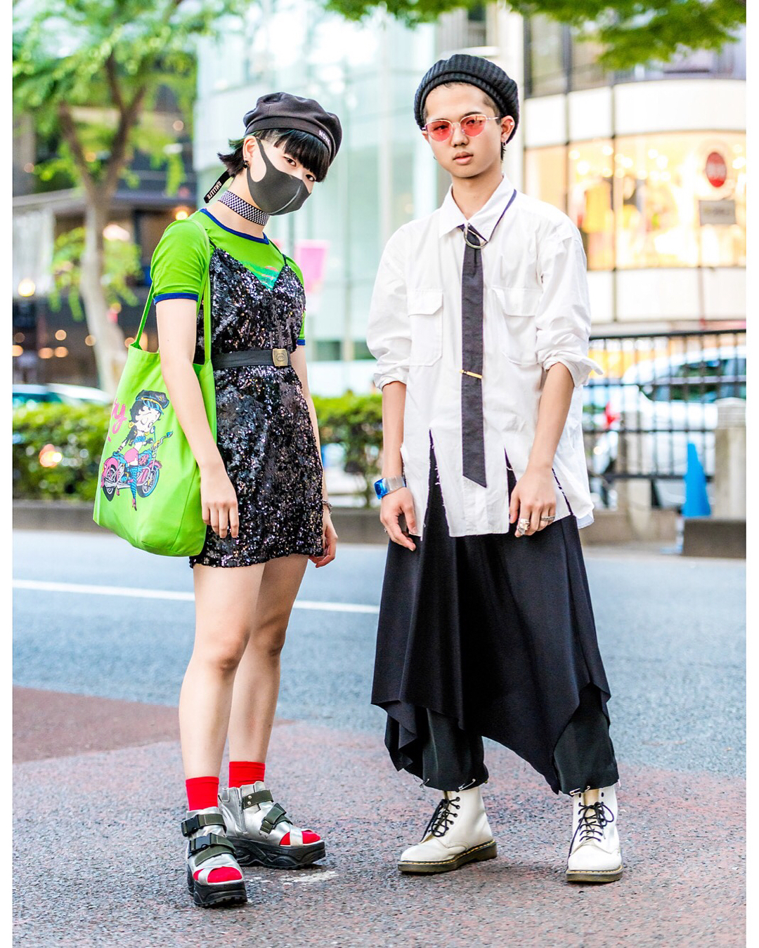 @Tokyo Fashion: Japanese students 18-year-old Shion (@tic_tic____) and ...
