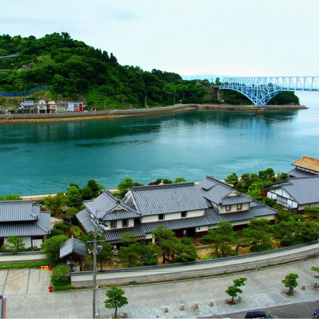 @The Japan Times: The Akinada Tobishima Kaido expressway, a network of seven bridges that spans se…