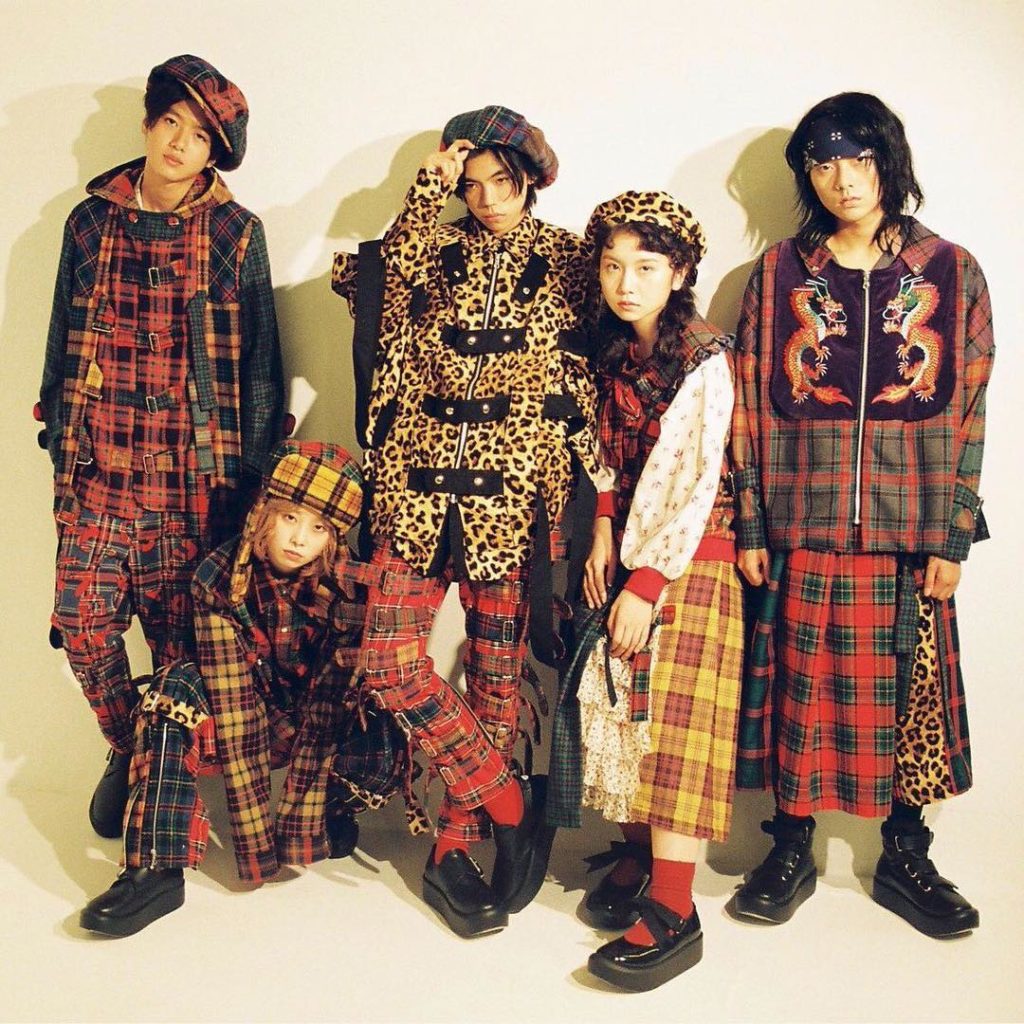 @Tokyo Fashion: Independent Japanese fashion brand HEIHEI (@heihei_official) – founded by Haraju…