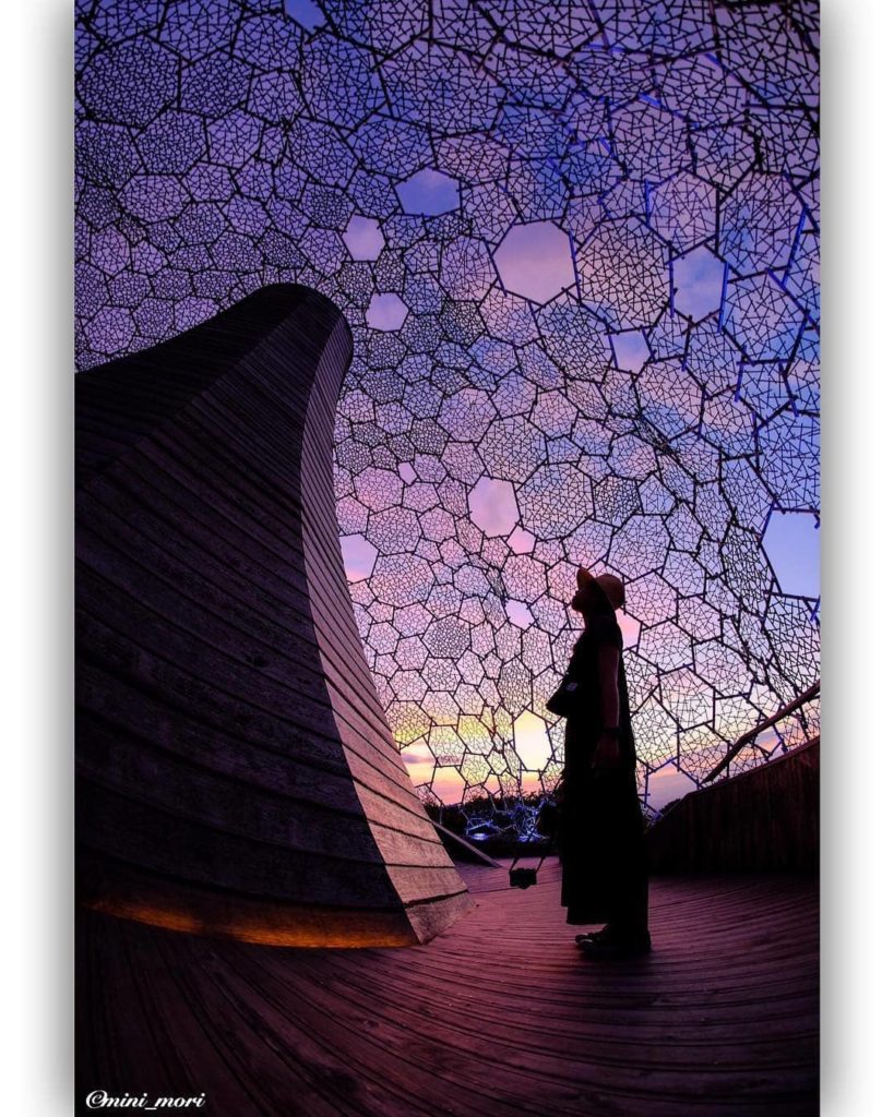 @Visit Japan: The award-winning #RokkoShidareObservatory is a unique landmark of Kobe. Standin…