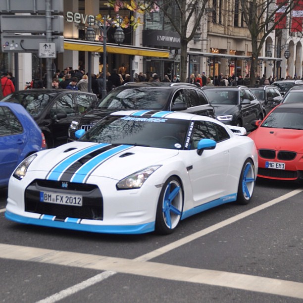@Nissan GTR: Nissan GT-R Mcchip-DKR in Düsseldorf #nissan #gtr #mcchip #dkr #tuned #Düsseldor…