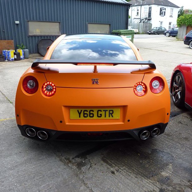 @Nissan GTR: Matte Orange Valet magic Wrap #nissan #gtr #gtrlover #orange #vinylwrap #valet #…
