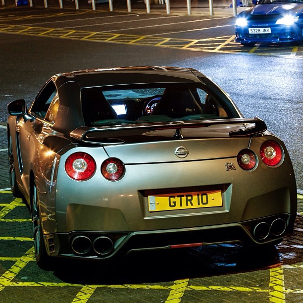 @Nissan GTR: What a rear end! @markcrosslandphotography #nissan #gtr #privateplate #grey #rea…