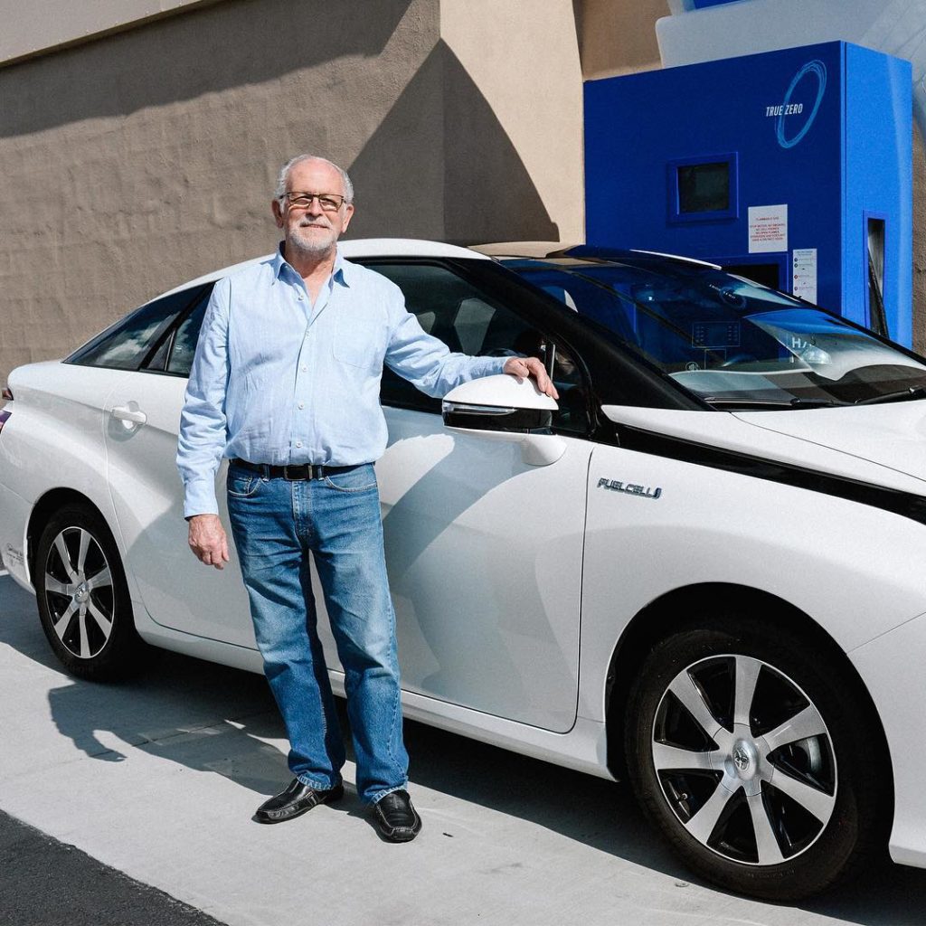 @Toyota: (5/6) Tom considers himself a longtime Toyota fan, and his trust in the brand wa…