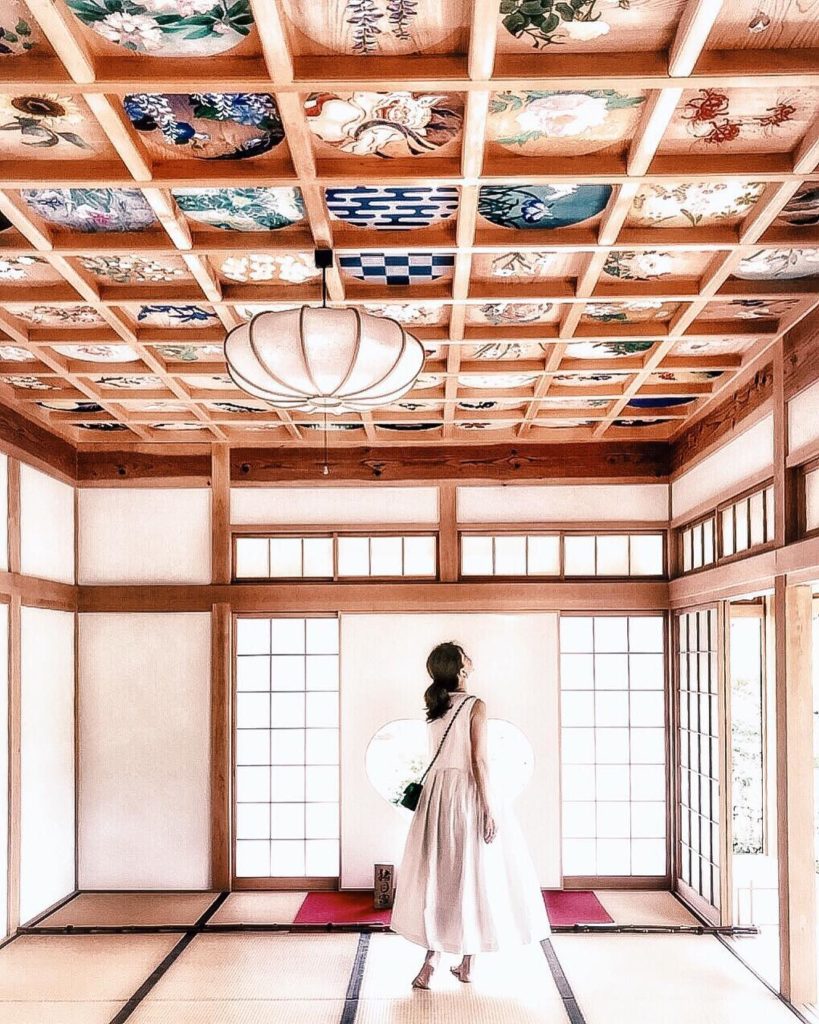 @Japan Airline: .
Just a flight away from colorful tranquility, head an hour outside of Kyoto t…