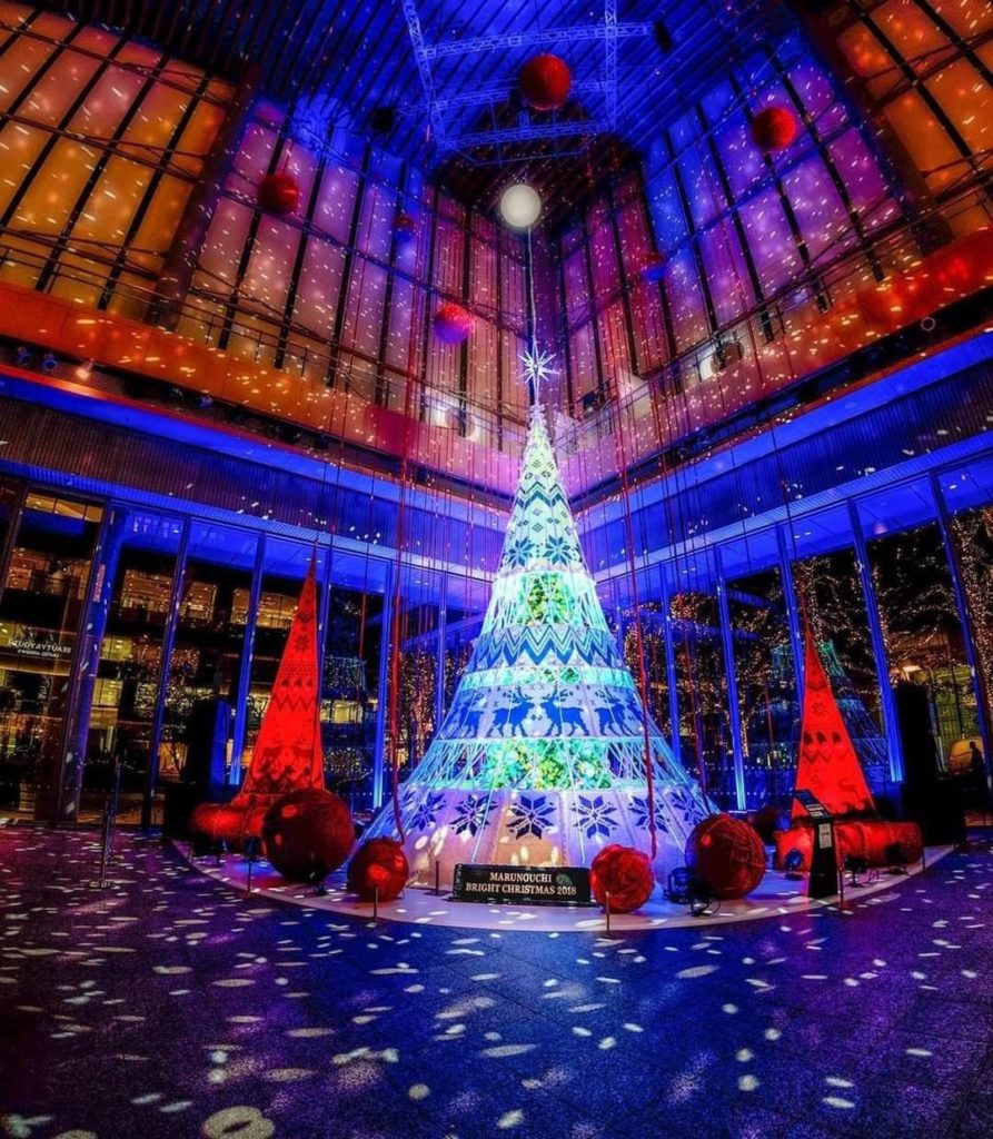 @Visit Japan: The #MarunouchiBrightChristmas features a beautiful #Christmastree reminiscent o…