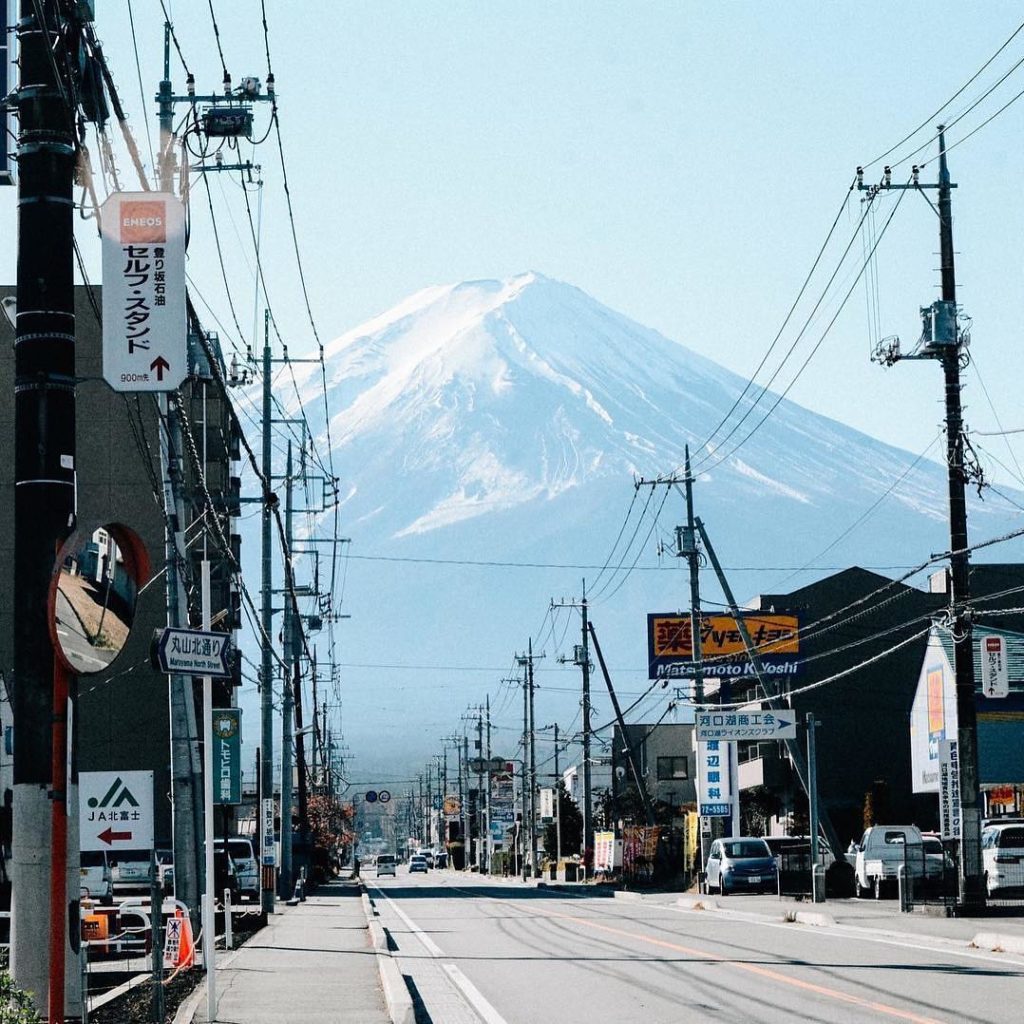 @Japan Travel: Witness Mt. Fuji in its full glory as you travel along the streets of Yamanashi!…