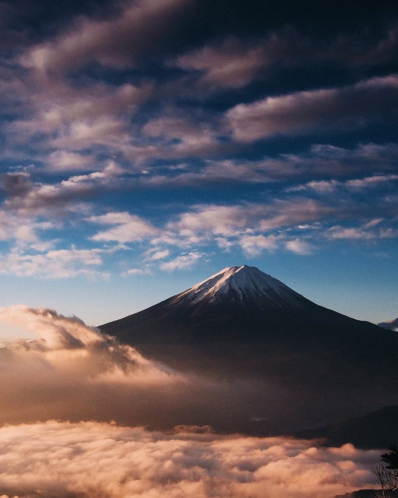 @Japan Airline: .
Only a tiny bit of time left in 2018! What mountains did you climb this year? …