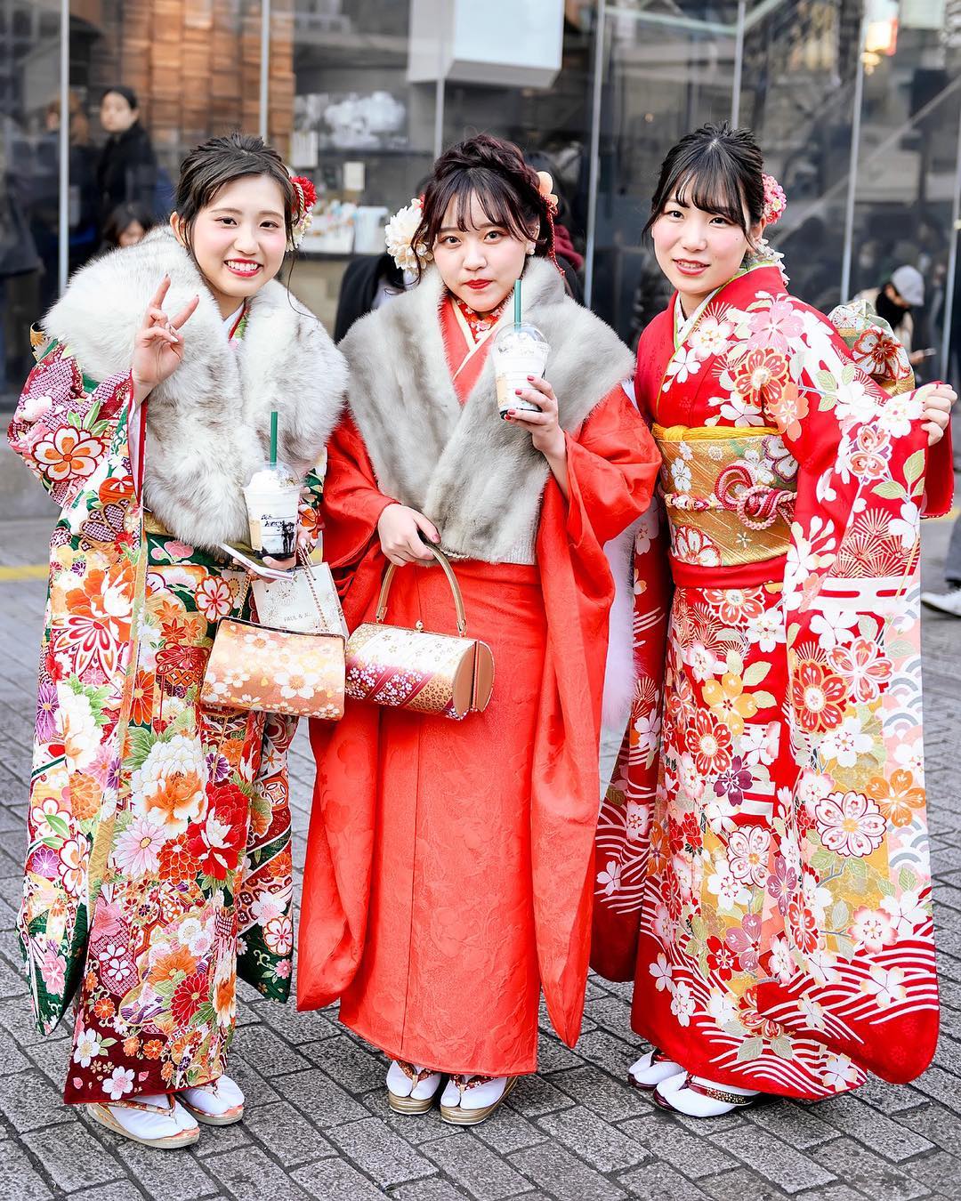 @Tokyo Fashion: Beautiful traditional Japanese furisode kimono on the ...