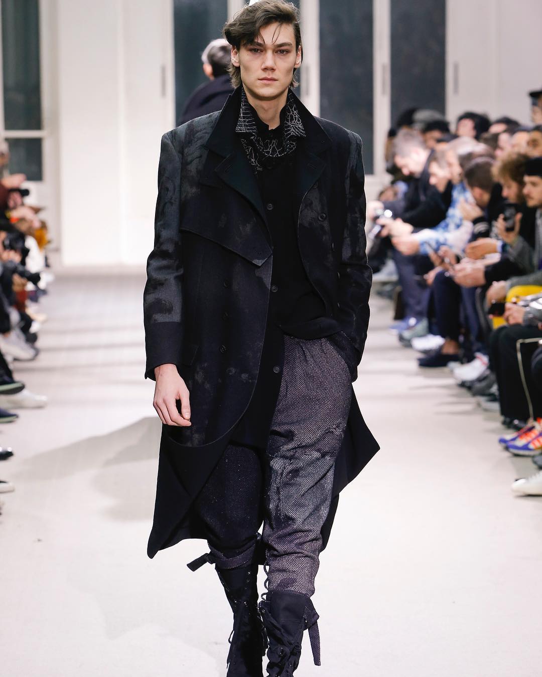 @Yohji Yamamoto: Yohji Yamamoto AW19 Homme collection. Photo by Monica ...