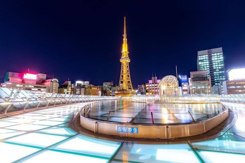 @Visit Japan: Come and enjoy a walk on the beautifully illuminated glass roof-top of #Oasis21,…