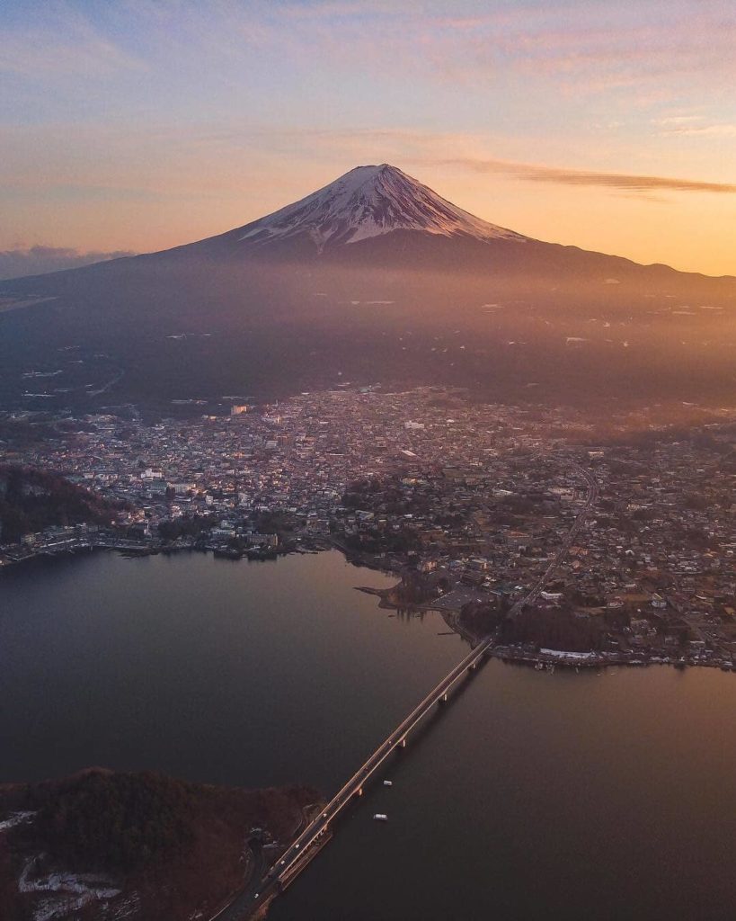@Visit Japan: There are many viewpoints from where to spot the iconic Mount Fuji, but Lake Kaw…