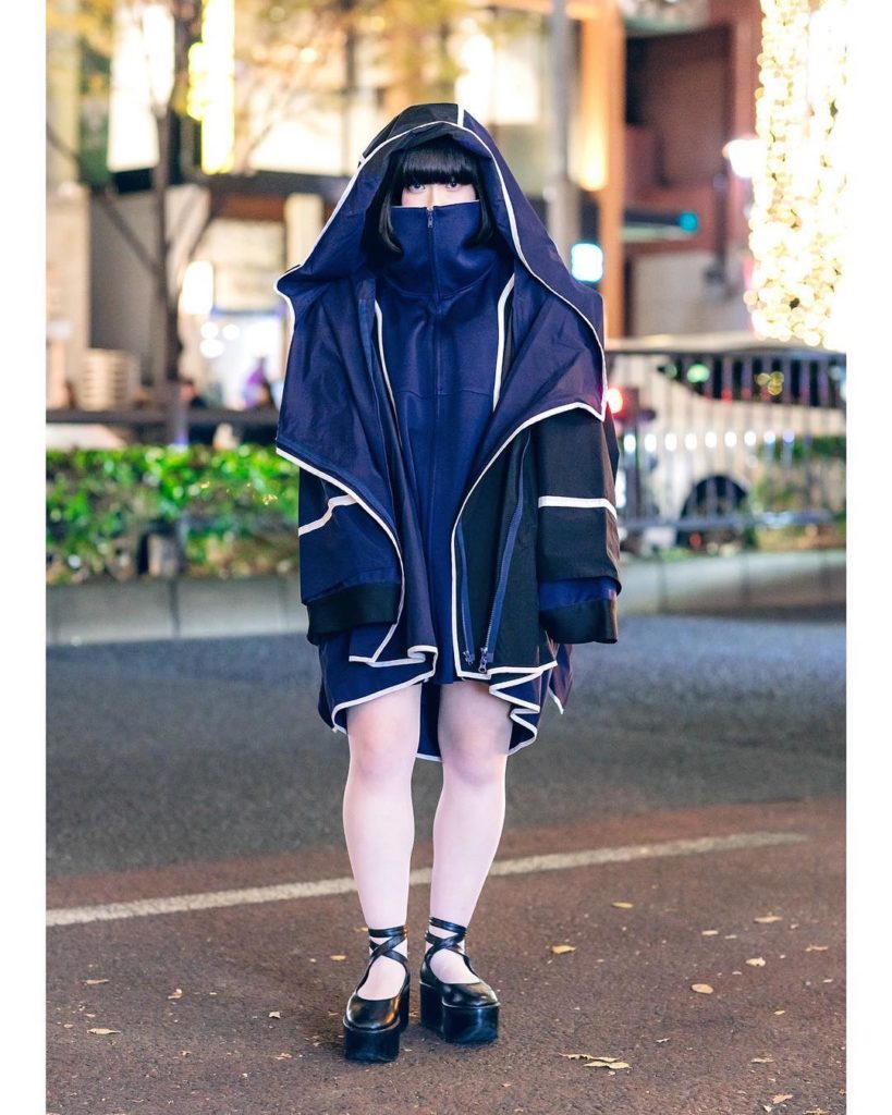 16-year-old Japanese student Kana (@3________2________2) on the street in Haraju...