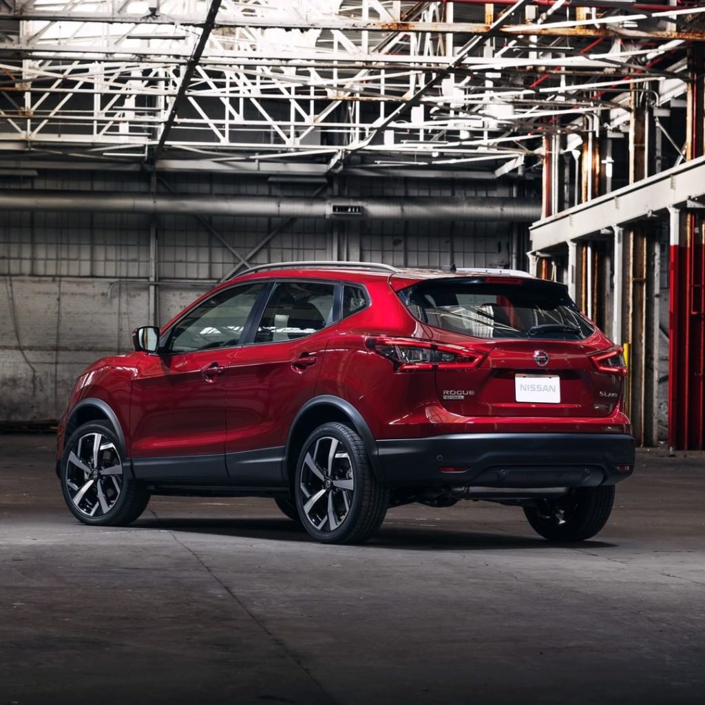 Warehouse Drivin' #NissanRogueSport #Nissan #RogueSport...