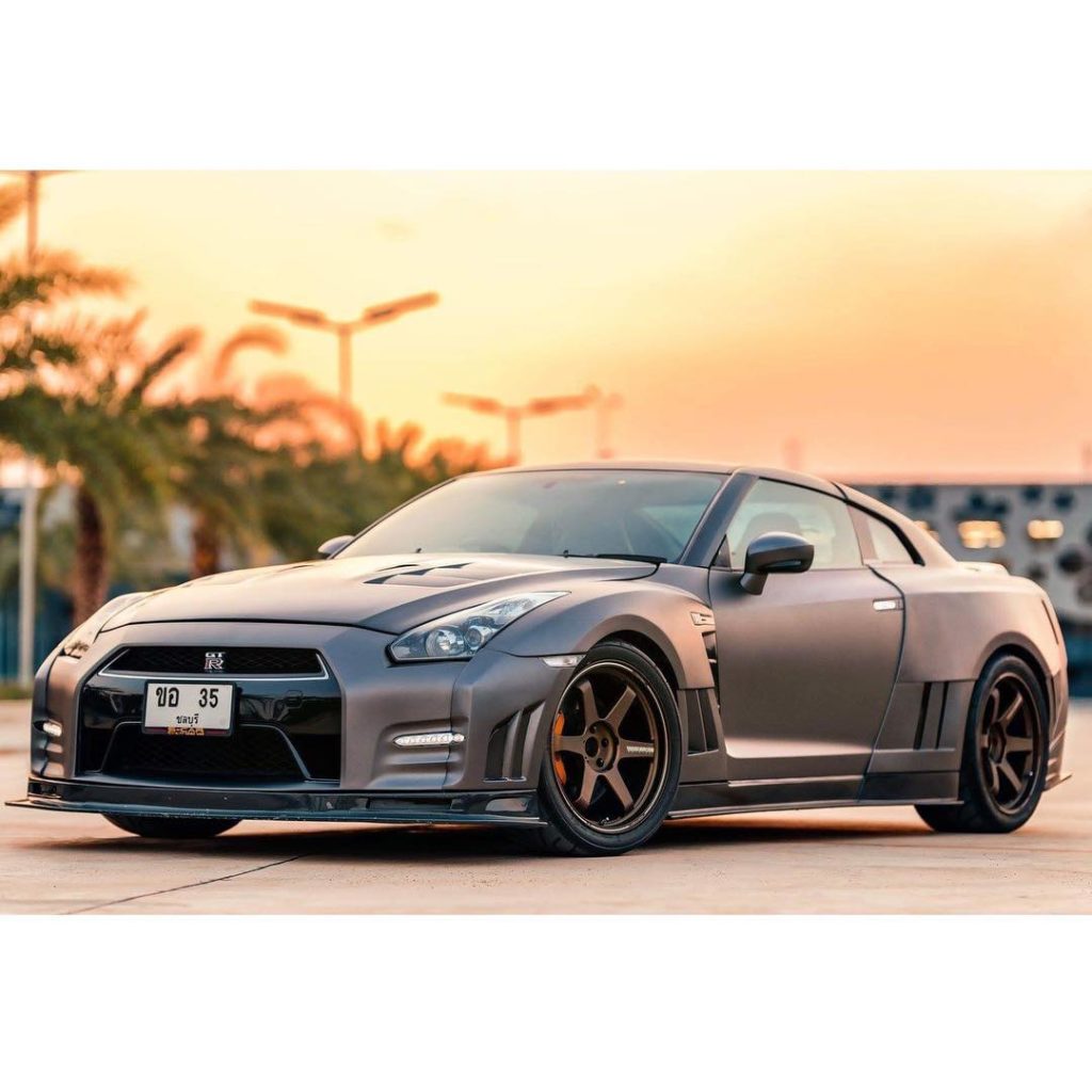 Marvellous in matte 
Photo @streetmetal .
.
.
.
Follow the Crew:  @Nissan_GTR_Lo...