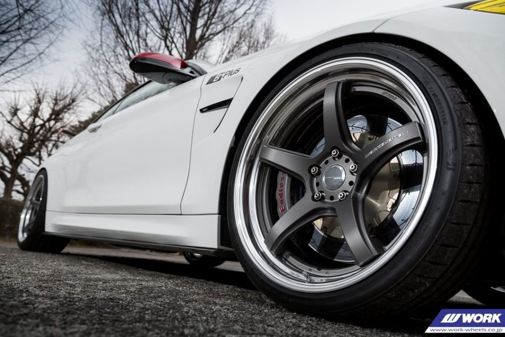 B+Plus BMW M4 on NEW WORK Emotion T5R2P #artofwheel #t5r2p...