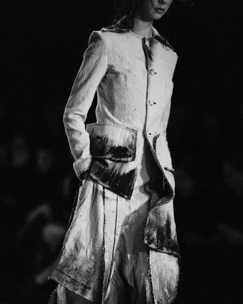 Yohji Yamamoto AW19 collection. 
Photo by @elise_toide 
#YohjiYamamoto #PFW #AW1...