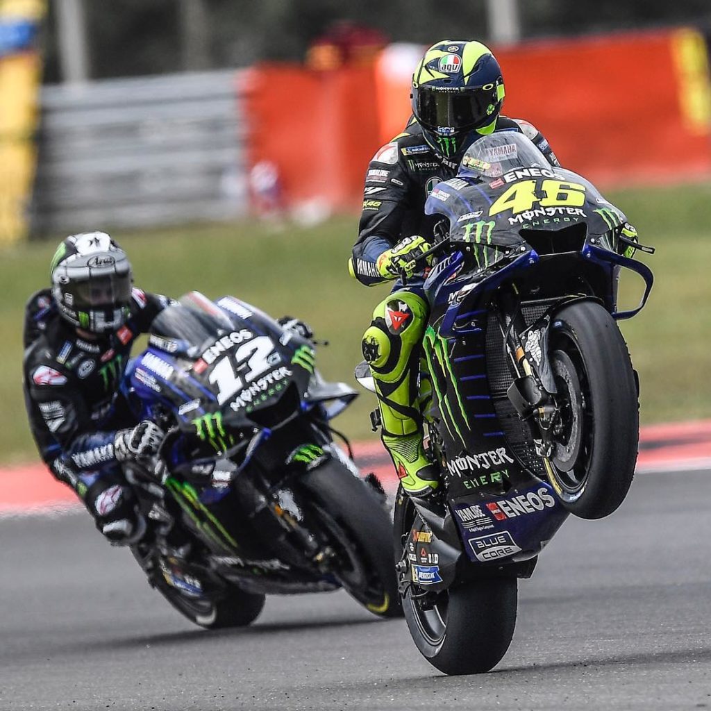 Argentina qualifying action never fails to entertain.
.
.
#MonsterYamaha | #Moto...