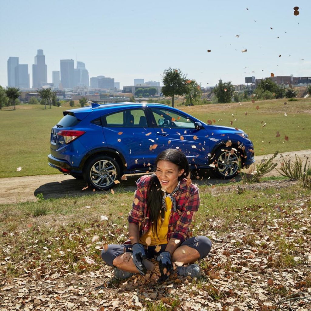 With its sporty exterior, versatile 2nd-row Magic Seat®, and available roof rail...
