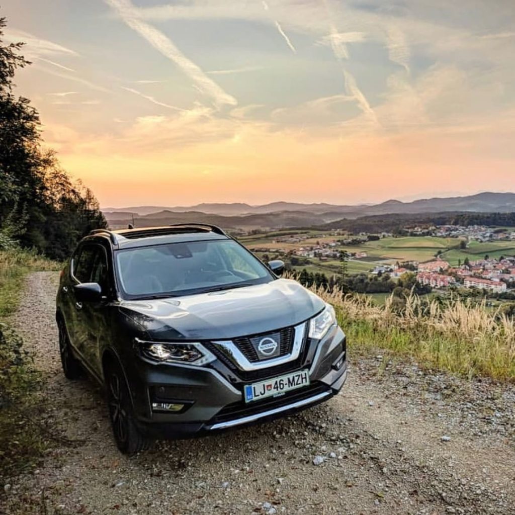 Taking on the day, while taking in the view. #Nissan #XTrail #NissanXTrail : @av...