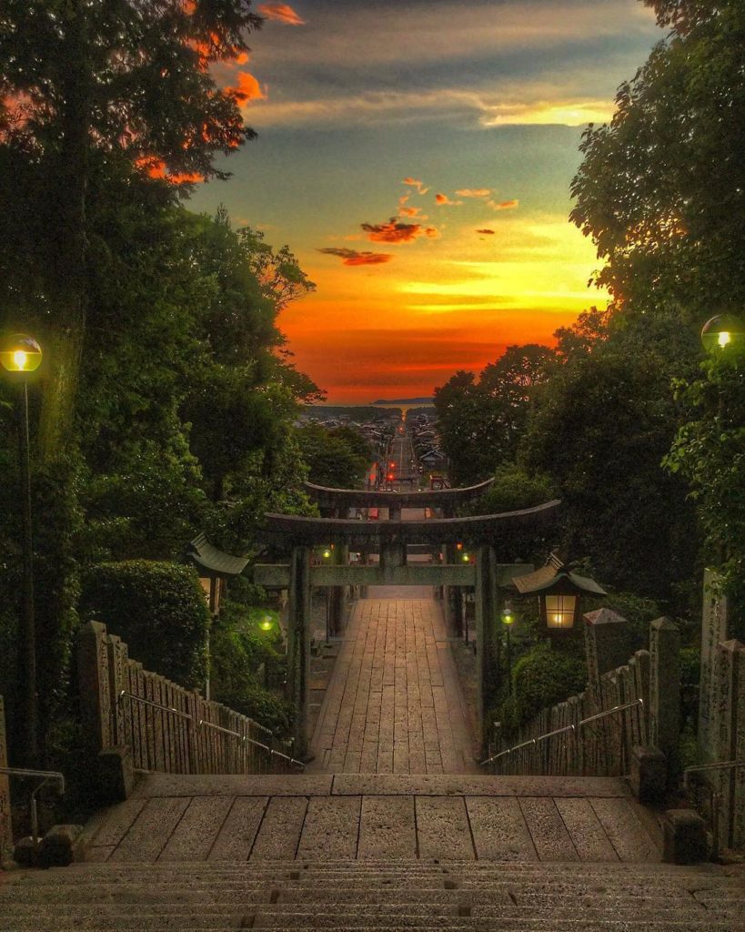 Visit Japan: Wow! Isn’t it like a scene from a Japanese animation? This is Miyajidake-jinja S… Wow! Isn't it like a scene from a Japanese animation? This is Miyajidake-jinja S...