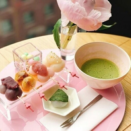 Visit Japan: For a super cute, seasonal dessert plate, head to Hands Expo Cafe in Tokyo. Thei… For a super cute, seasonal dessert plate, head to Hands Expo Cafe in Tokyo. Thei...