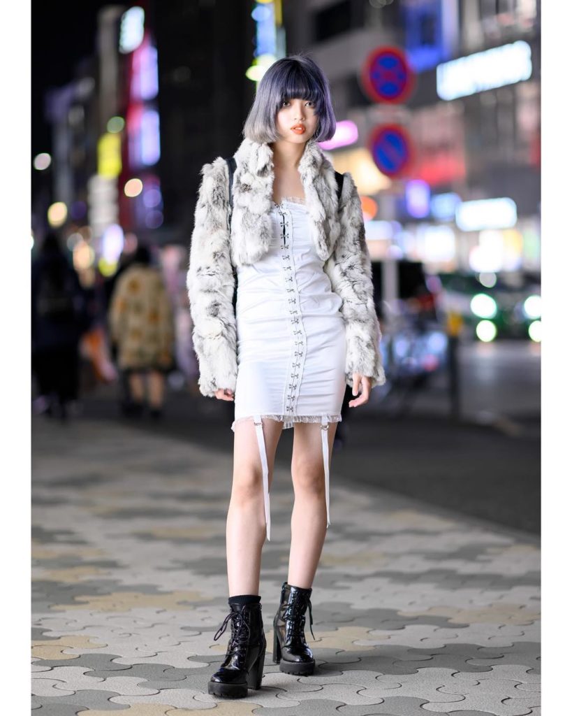 Tokyo Fashion: 18-year-old Japanese fashion designer Ayumi (@dressingisawayoflife) – her … 18-year-old Japanese fashion designer Ayumi (@dressing_is_a_way_of_life_) - her ...