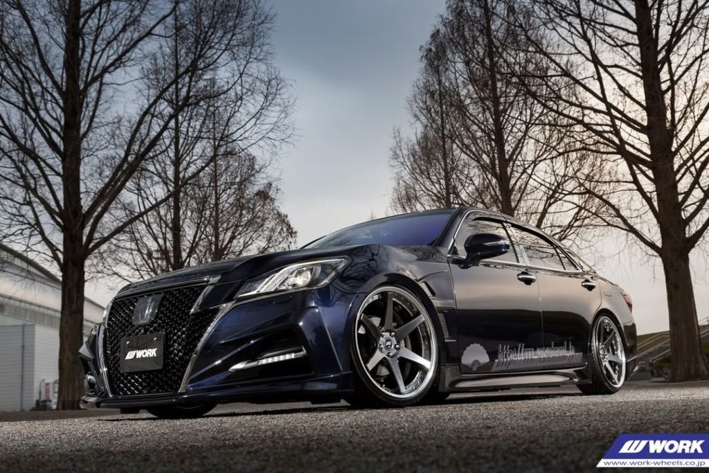 @sensebrand_ Toyota Crown on NEW WORK Zeast BST1 #artofwheel #zeastbst1...