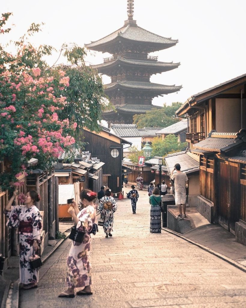 A casual stroll through the historic Higashiyama District will reward you with d...