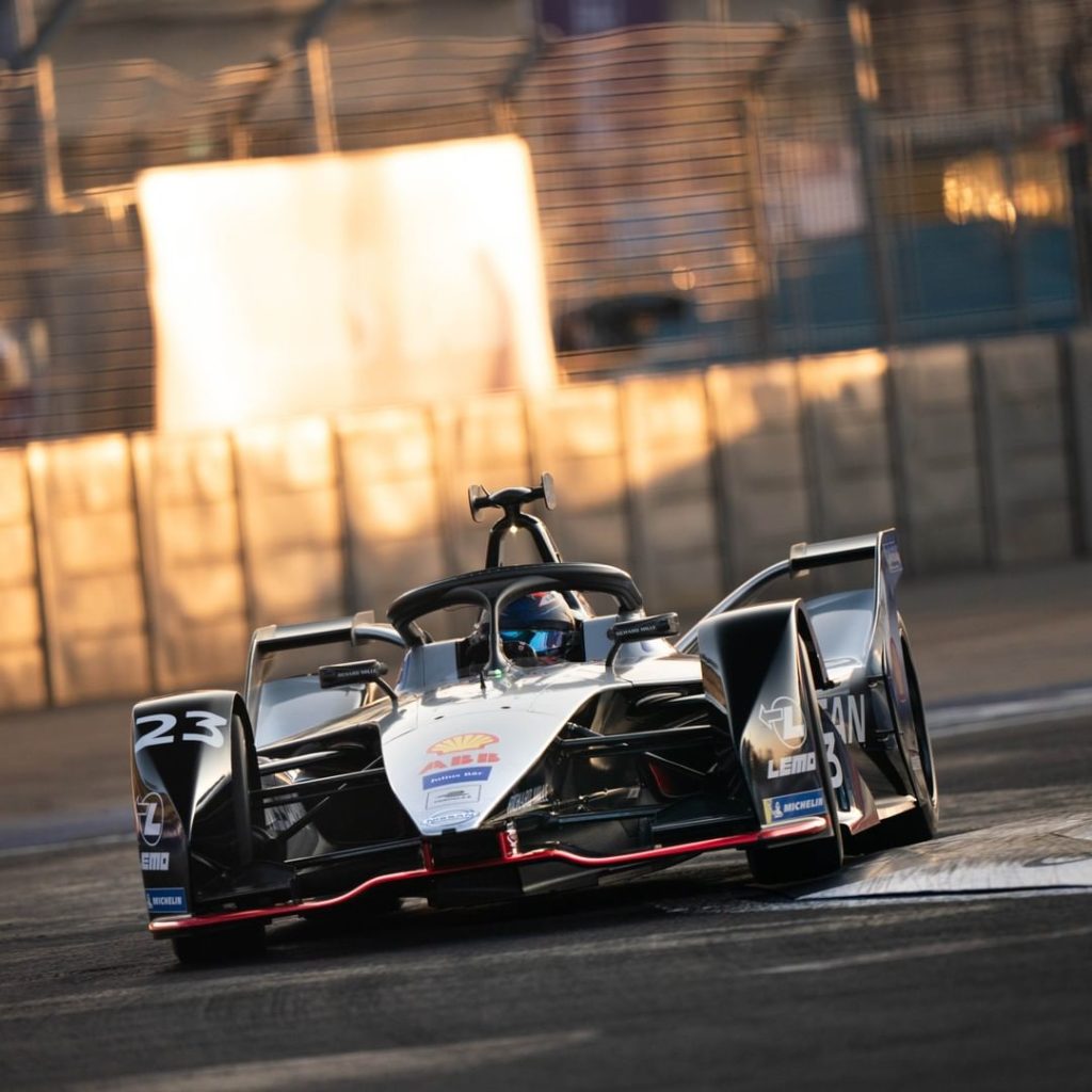 Can someone point us in the direction of the Eiffel Tower? We're off to the #Par...