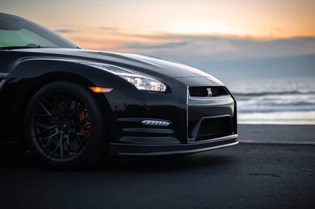 #FrontEndFriday like you've never seen before. #OMGTR #NissanGTR : @noahskate : ...