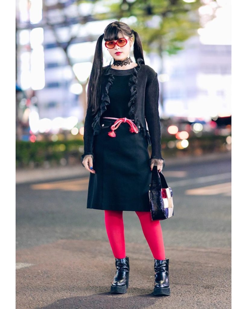 18-year-old Japanese student Yuri (@vvvx___x) on the street in Harajuku wearing ...
