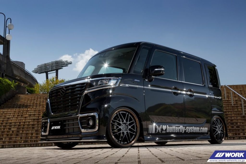 BUTTERFLY SYSTEM Suzuki WagonR on WORK Rizaltado Mesh #artofwheel #rizaltadomesh...