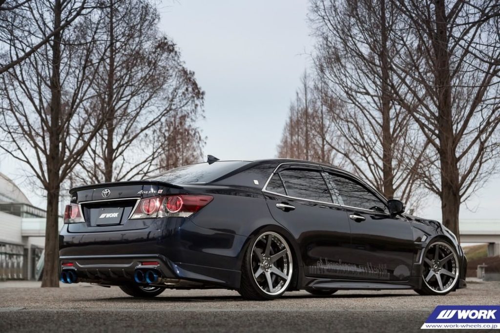 @sensebrand_ Toyota Crown on NEW WORK Zeast BST1 #artofwheel #zeastbst1...