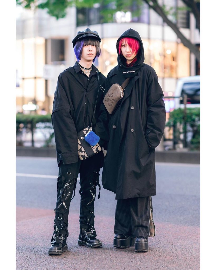 Tsubasa and Rina (@2000_12__17) - both 18 years old - on the street in Harajuku ...