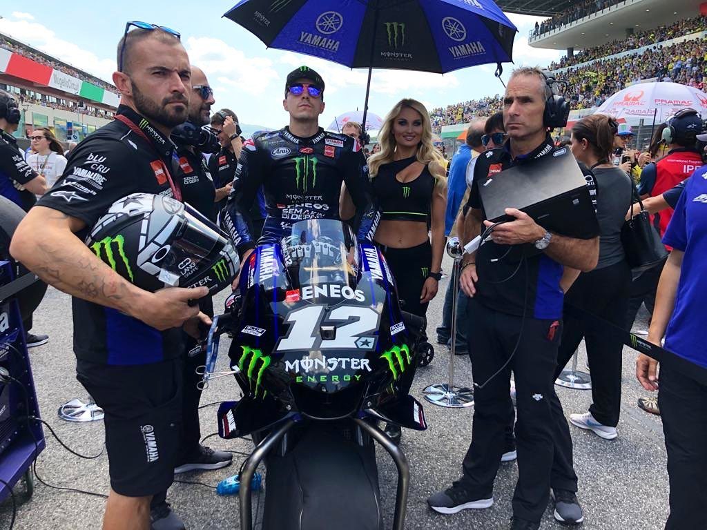 @maverick12official is starting the Italian GP from P7. Go get them! 
.
.
Monste...