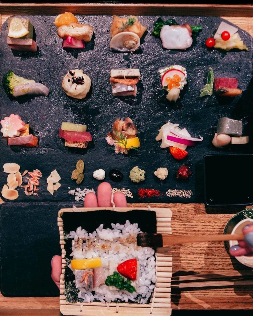 Visit Japan: For a do-it-yourself dish that’s as pretty as a picture, head to Awomb restauran… For a do-it-yourself dish that's as pretty as a picture, head to Awomb restauran...