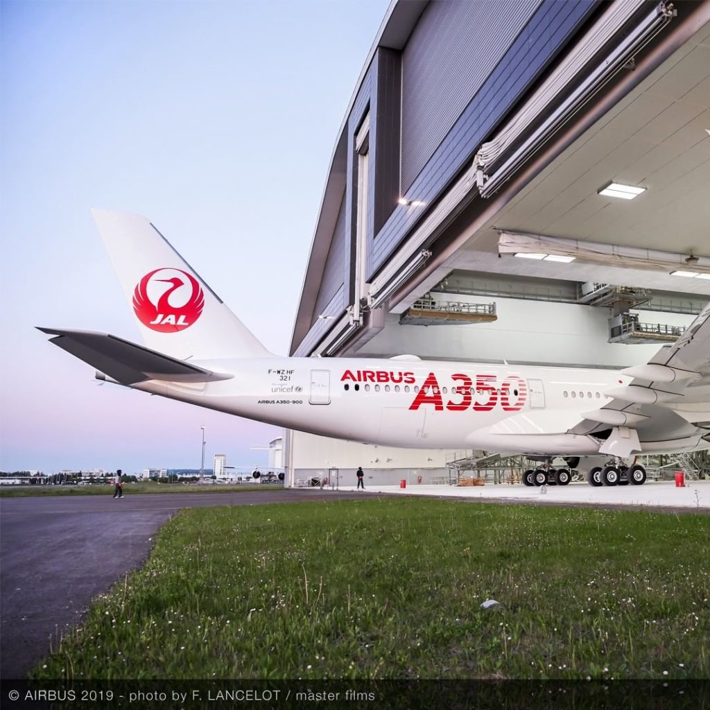 The first #A350XWB just recently arrived at Haneda Airport! #NoPlanNoProblemJune...